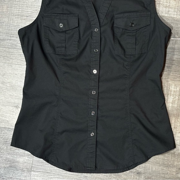 Express Design Studio-Collared Button Tank, EUC - Picture 11 of 12